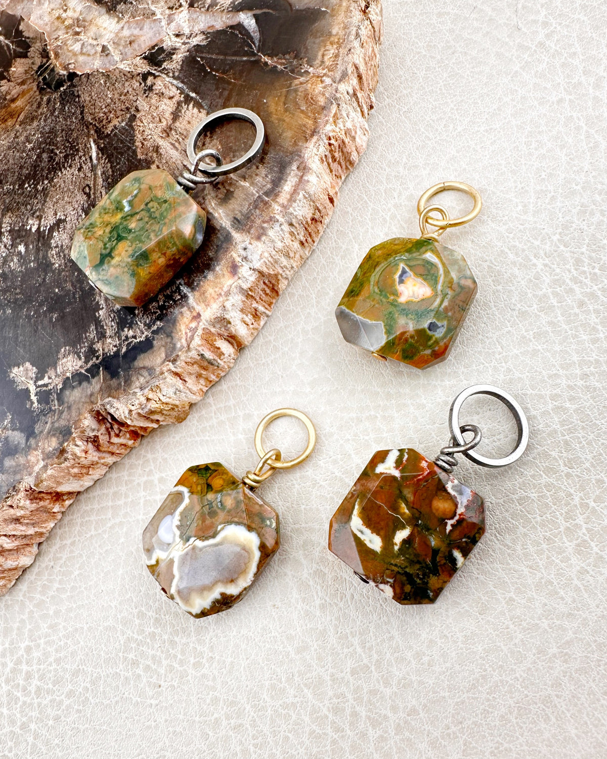 Rhyolite (m)