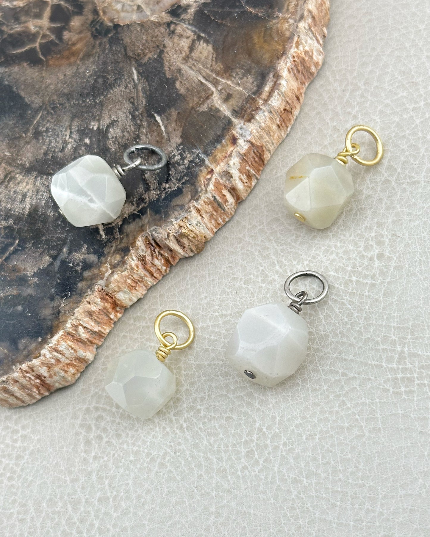 Moonstone around (s)