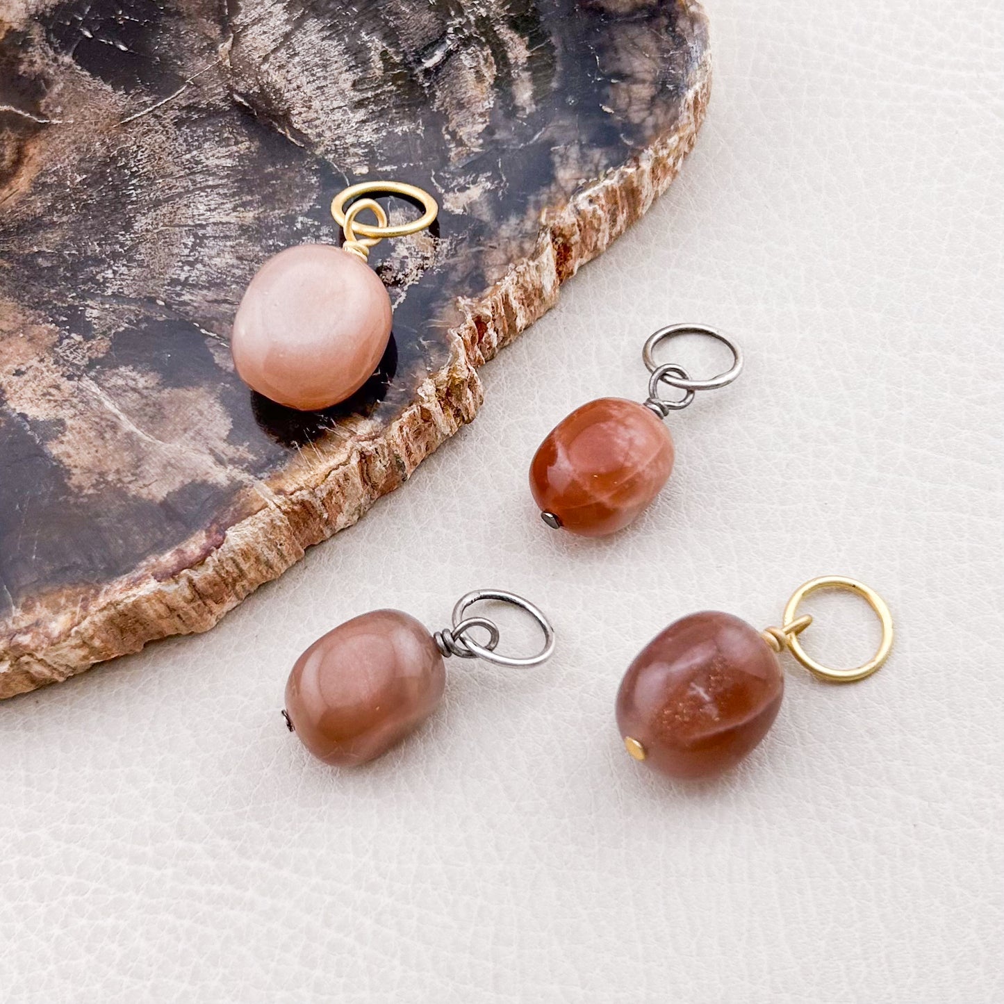 Peach Moonstone (M)