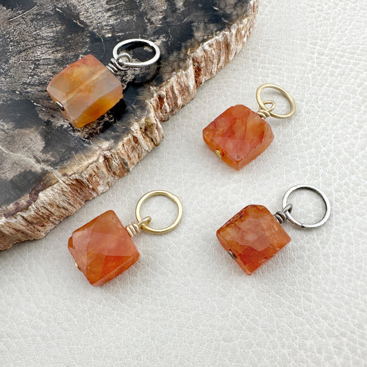 Carnelian Square Pendant (S)
